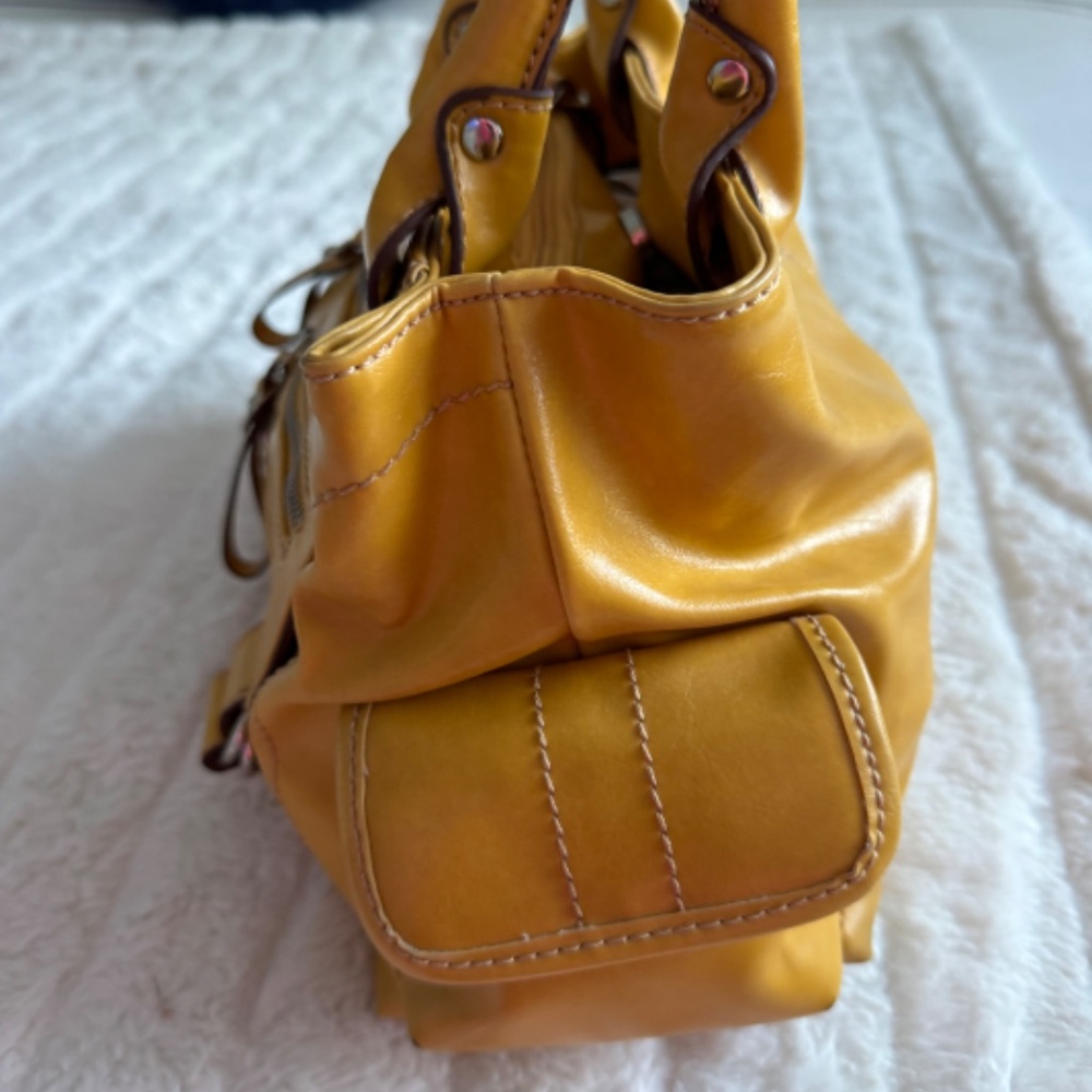 Handbag - Picture 4 of 4
